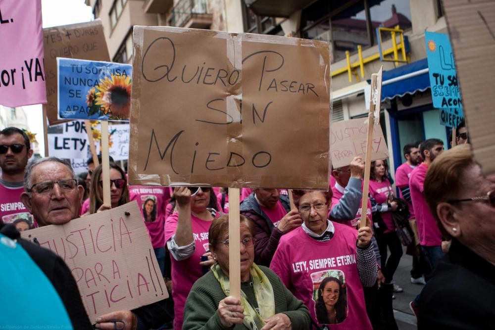 Concentración en recuerdo de Leticia Rosino