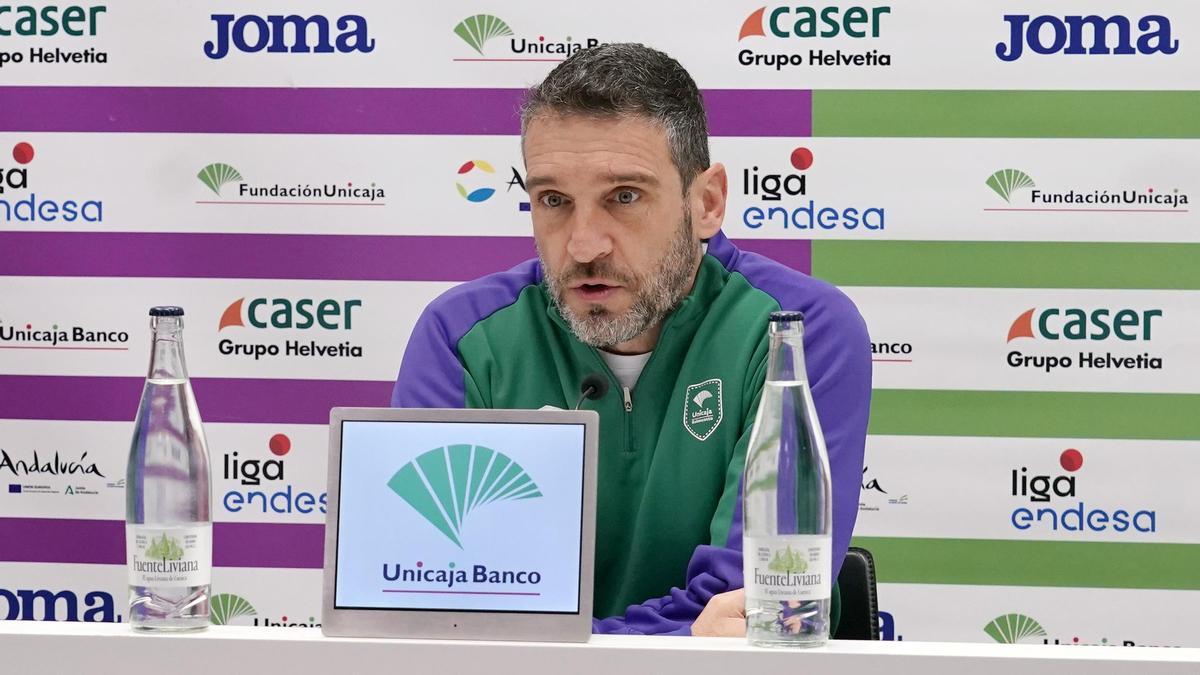 Ibon Navarro, durante una rueda de prensa.