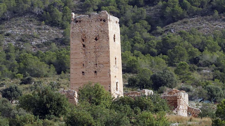 Llombai renuncia a 40.000 € para restaurar la torre árabe al no poder ejecutar la obra