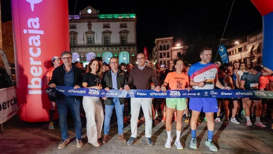 Cáceres se rinde a la magia de la Intramuros: "Llueva, nieve o haga calor, siempre es un placer ...