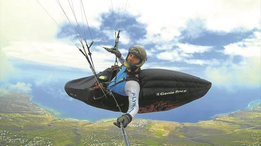 eL EXTREMEÑO dRIU PELEA ENTRE LA ÉLITE MUNDIAL  DEL PARAPENTE