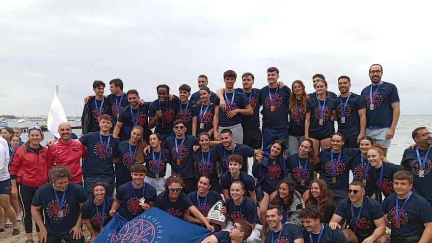 La Universidad de Murcia campeona de la regata interuniversidades de piragüismo en el Mar Menor