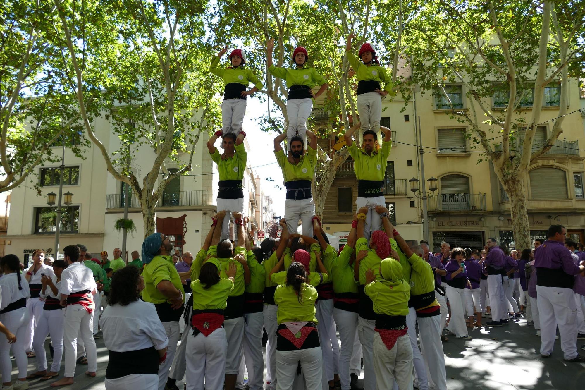 Els Merlots celebren la diada castellera d'aniversari a la Rambla de Figueres