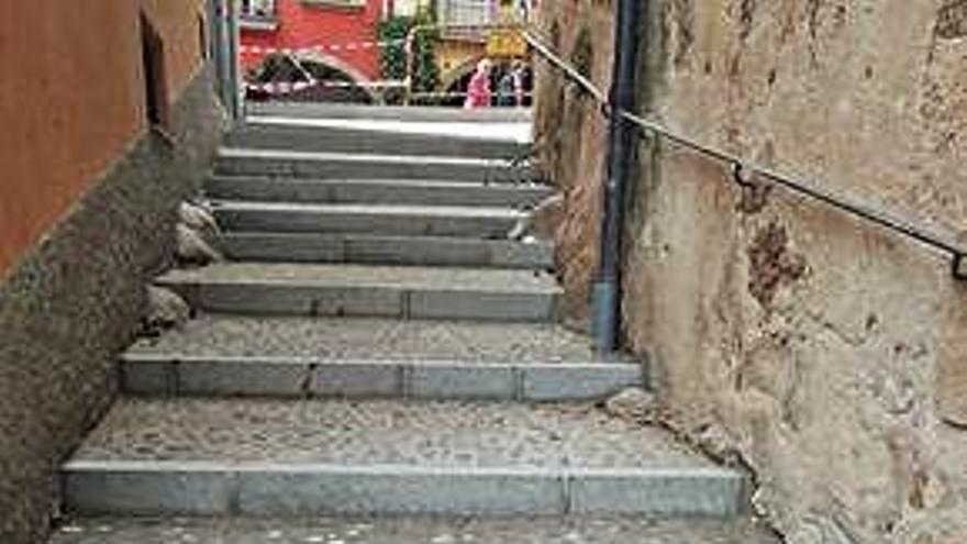 Finalitzen les obres de reforma de les populars «escaletes» d&#039;Arbúcies