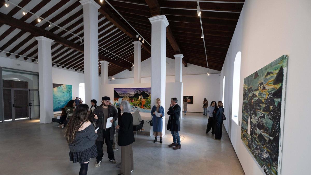 El artista William Mackinnon inaugura su exposición 'Broken open' en el MACE de Ibiza
