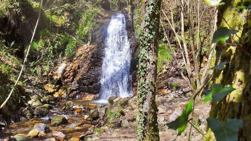 Cascada de Nonaya ana.jpg