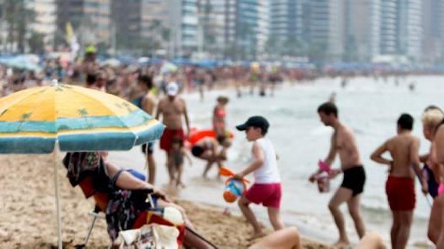 El turismo vuelve a batir récord en abril