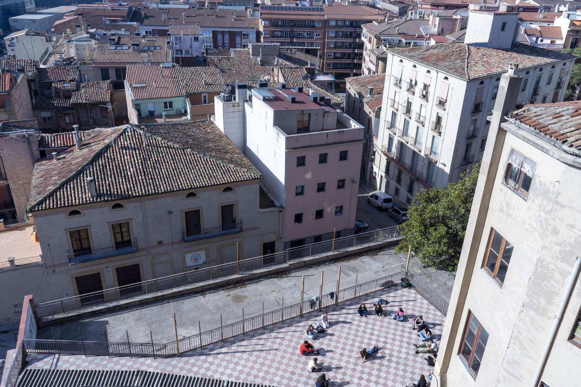 Sant Andreu Salut presenta els pisos de lloguer per a gent gran a l'antiga Fonda Sant Antoni de Manresa