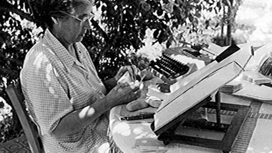 María Moliner: una mujer comprometida de la A a la Z