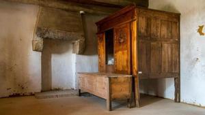 ¿Por qué en la Edad Media se dormía en armarios de madera?