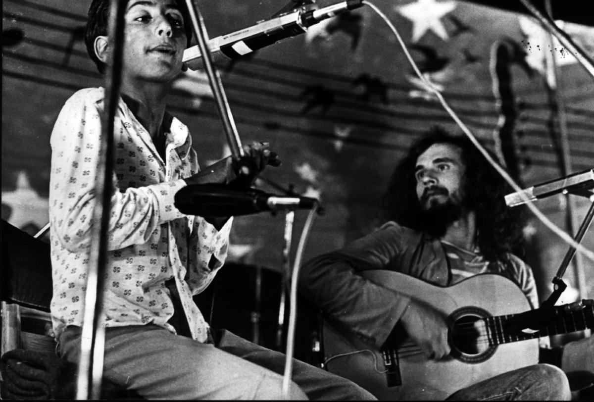 'Chocolate', en el Selva Rock del 77, con el guitarrista Ramón Olivares