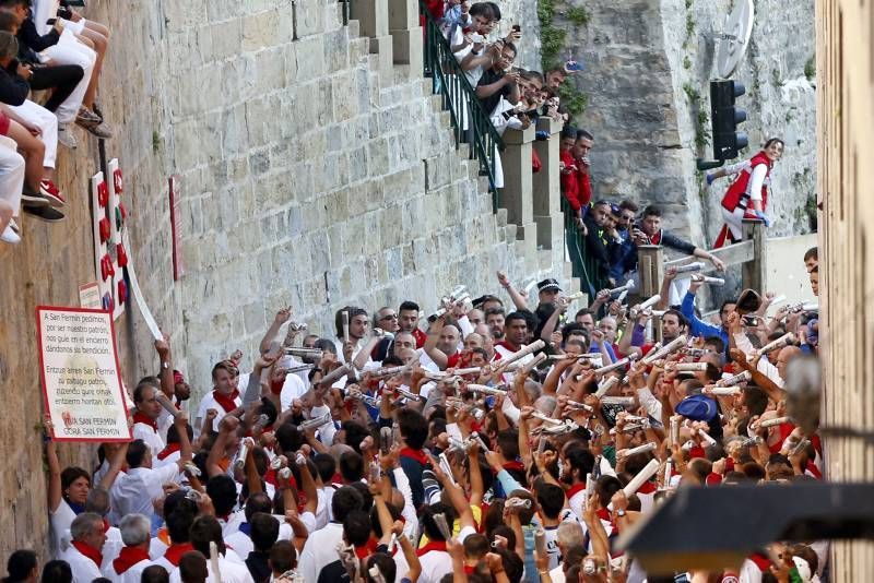 Fotogalería del sexto encierro de San Fermín