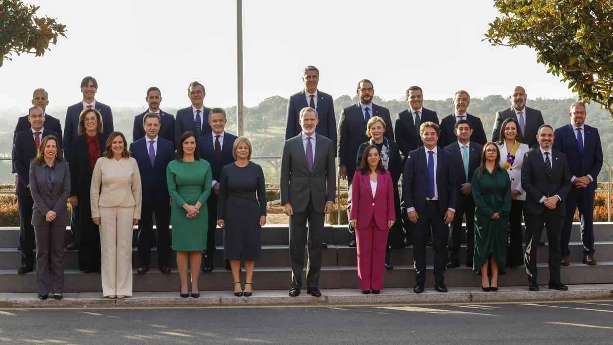 Audiencia real del rey Felipe VI a los miembros de la junta de gobierno de la FEMP, en la que está el alcalde José María Bellido.