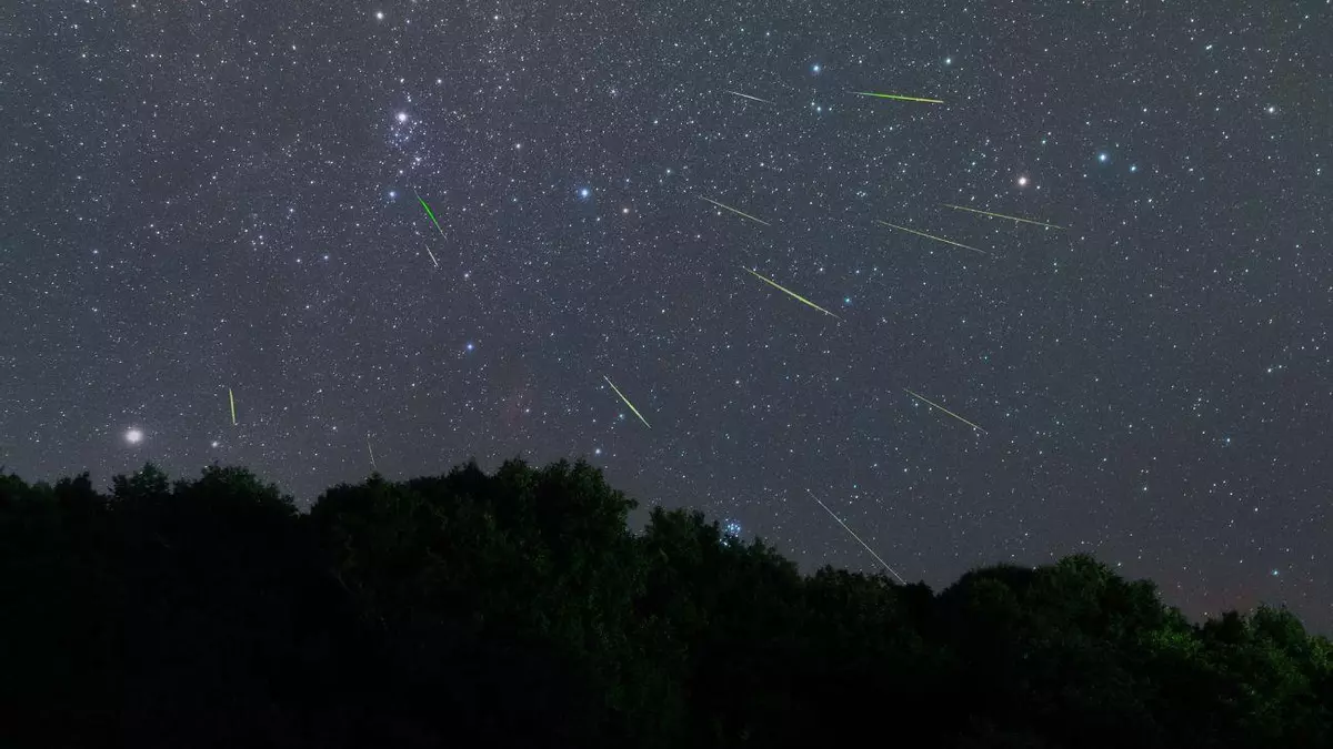 Las Perseidas llegan a Alicante con dos noches solidarias para ver la lluvia de estrellas