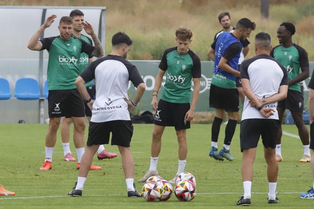 El Córdoba CF prepara el play off de ascenso a Segunda ante el Barcelona B