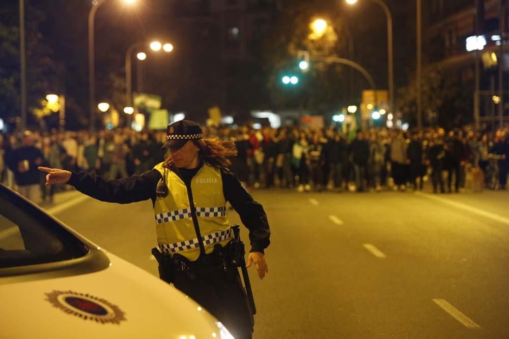 Miles de cordobeses protestan contra el fascismo