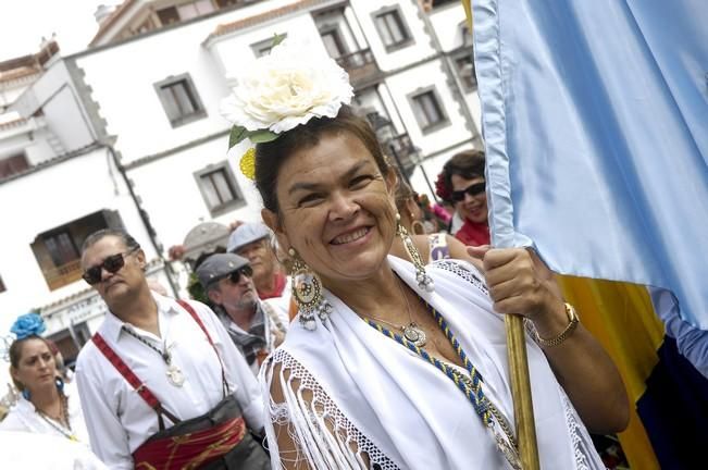 ROMERIA ROCIERA Y OFRENDA A LA VIRGEN