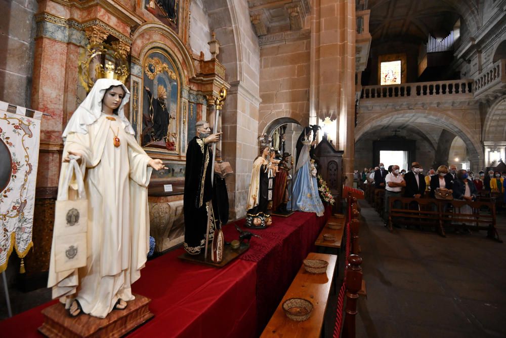 Poio celebra un San Xoán atípico pero con idéntico espíritu festivo