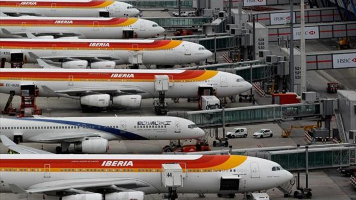 Aviones de Iberia en el aeropuerto de Barajas.