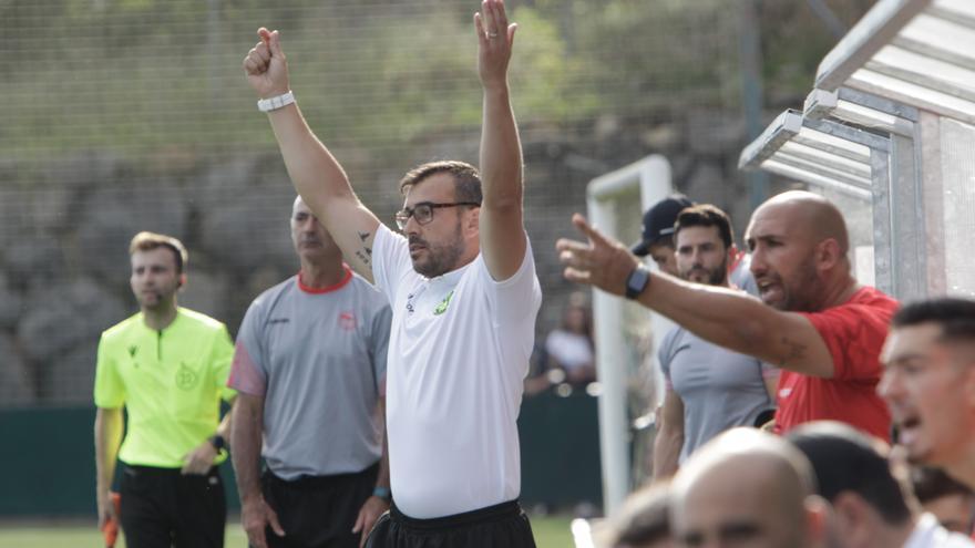 Yago Iglesias,  entrenador del Zamora CF: &quot;Hemos hecho todo lo que estaba en nuestra mano para ganar el partido&quot;