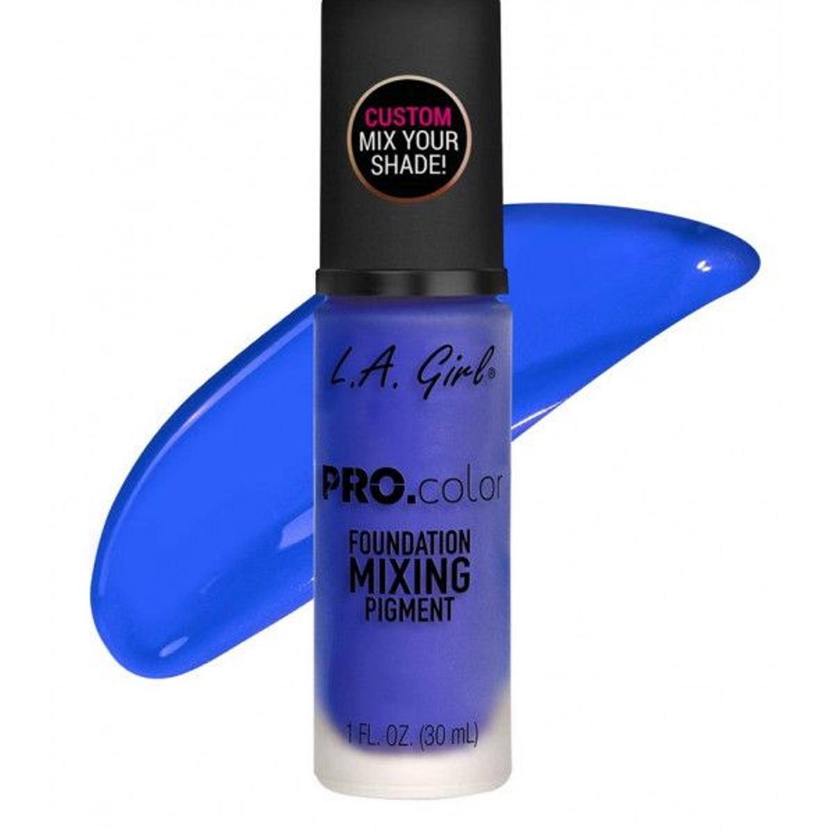 Por qué la base de maquillaje azul va a ser un imprescindible en tu
