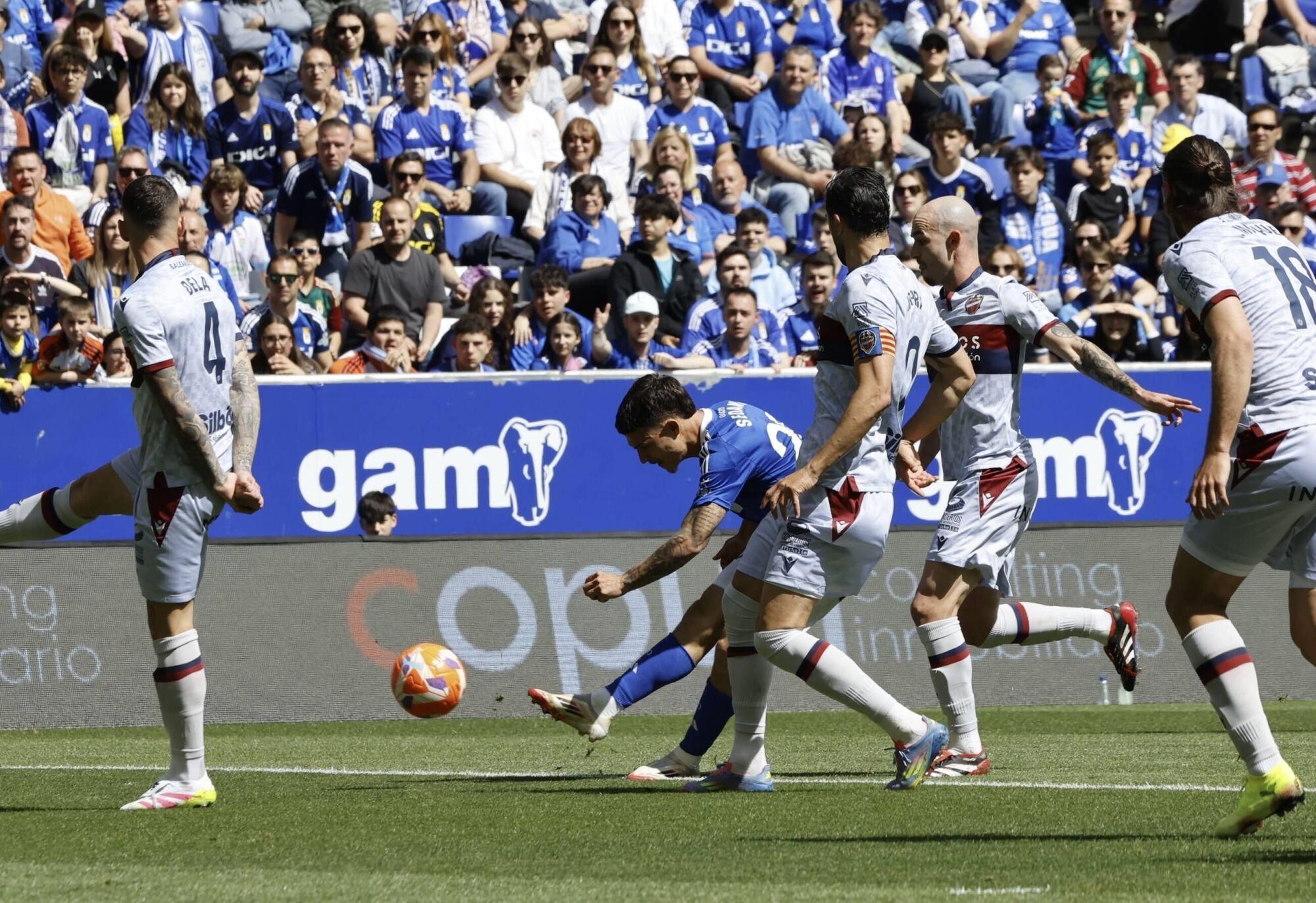 Así fue el partido entre el Oviedo y el Levante