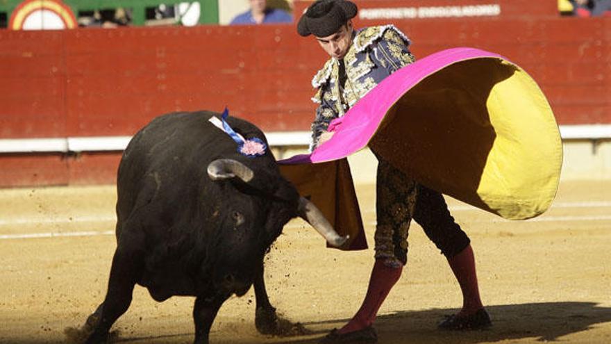 Padilla y Soler salen a hombros en Castelló