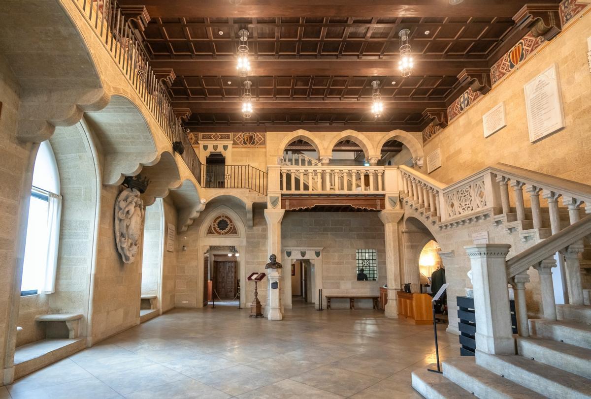 Interior del Palazzo Pubblico, sede del Ayuntamiento de San Marino.