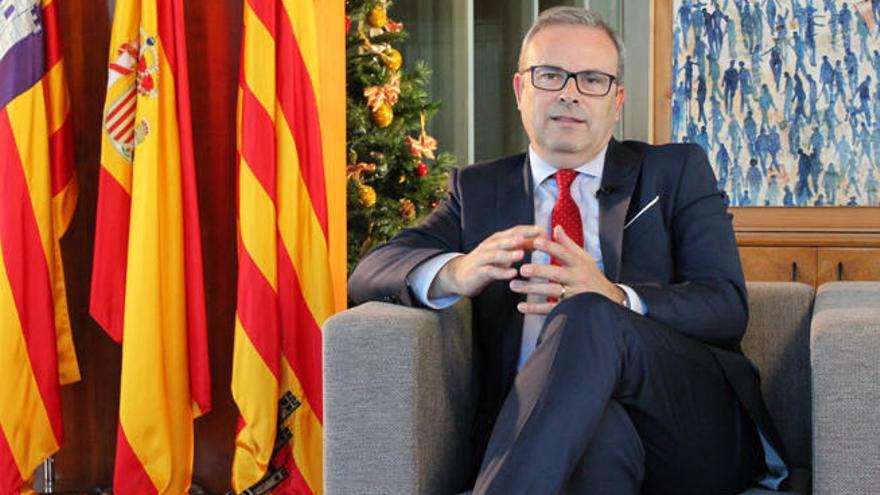 El presidente, Vicent Torres, durante la grabación del mensaje de final de año.