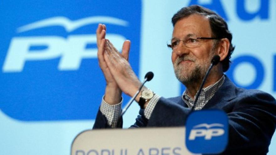 Rajoy carga contra "los adanes que florecen por doquier"