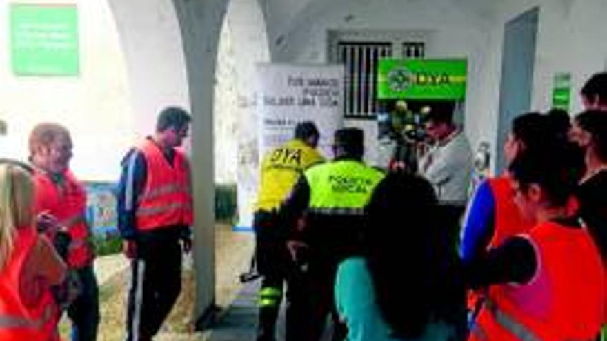 Voluntarios de Protección Civil se reúnen en unas jornadas en Madrigalejo