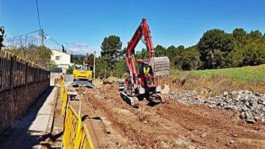 Les màquines ja han iniciat els treballs a la xarxa de clavegueram