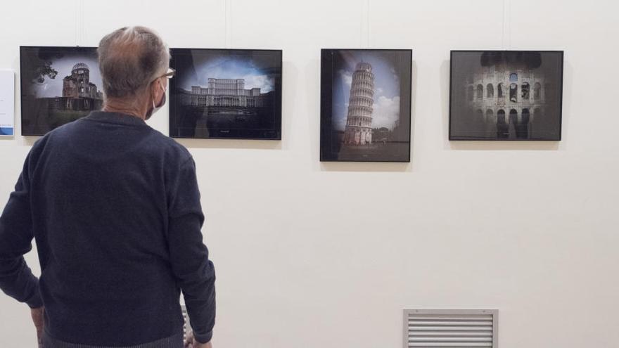 Exposició fotogràfica «Ciutats» del col·lectiu Foto Art de Manresa