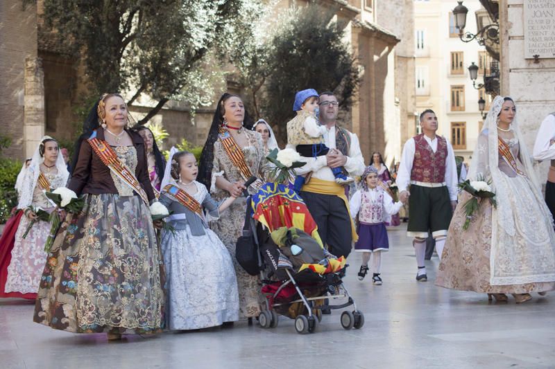 Comisiones falleras que han desfilado hasta las 18:00 horas.