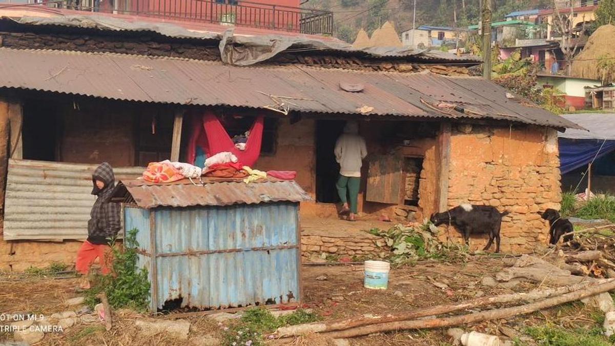 Una de las casa de Jhang Jhang antes de iniciar el proyecto, cuando tenían que buscar agua a 7km del núcleo poblacional