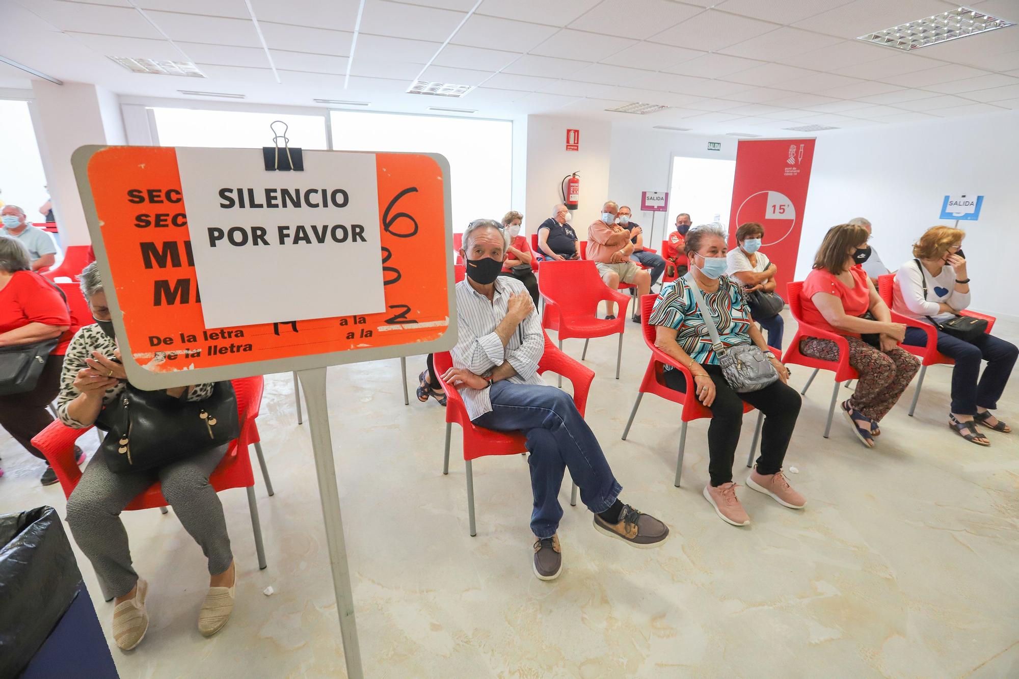 Vacunación este martes por la tarde en el Centro Cívico y de Mayores ubicado en la pedanía oriolana de El Escorratel