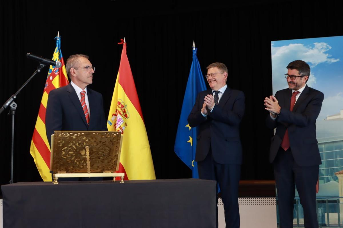 Momento de la jura del cargo del nuevo presidente de PortCastelló.