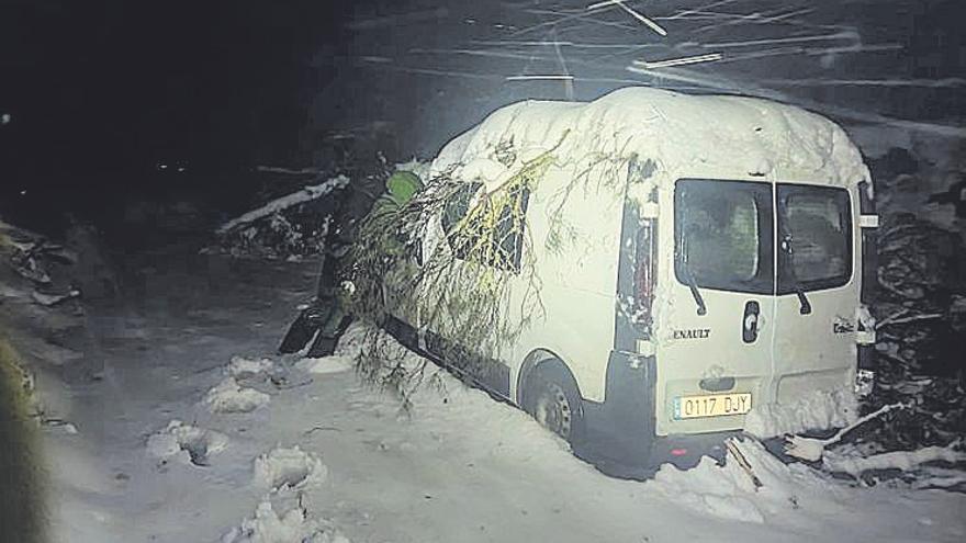 Borrasca Juliette en Mallorca: evacuados en helicóptero dos menores y dos adultos aislados por la nieve en Cala Tuent