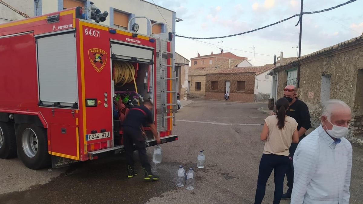Los bomberos de la DPZ, en Villafranca