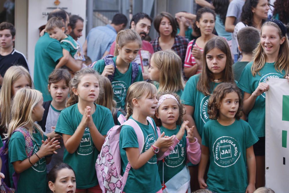 Protesta a Verges per reclamar el nou institut-escola