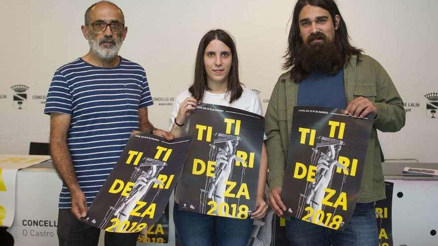 Balado, Peña y García durante la presentación del cartel de Titirideza. // Bernabé/Ana Agra