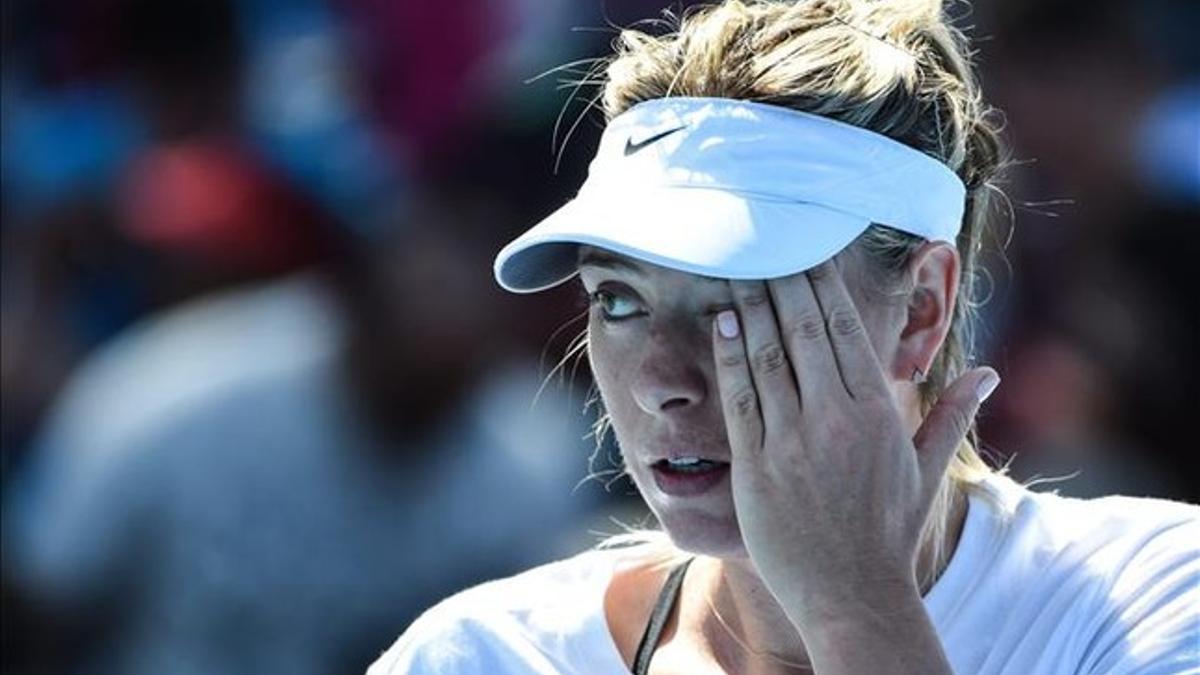 Maria Sharapova sigue sin recuperarse de sus molestias en el antebrazo izquierdo