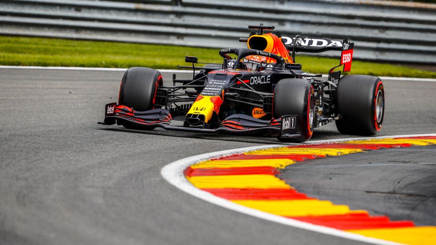 Verstappen vuela en los segundos libres del Gran Premio de Bélgica