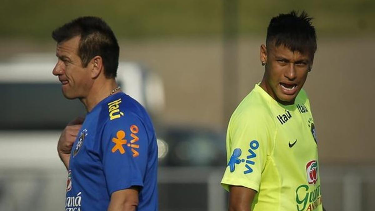 Dunga y Neymar, en el entrenamiento