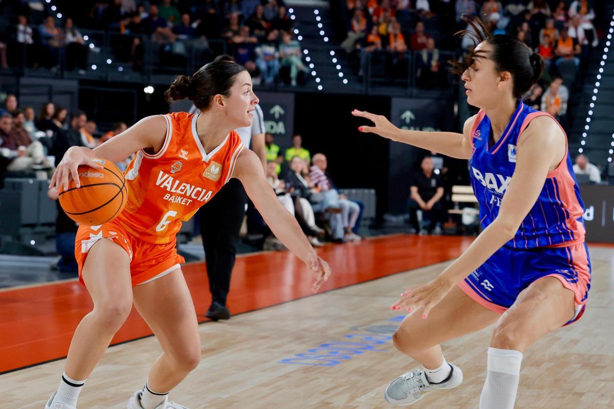 El Valencia Basket - Baxi de Ferrol de la LF Endesa, en imágenes