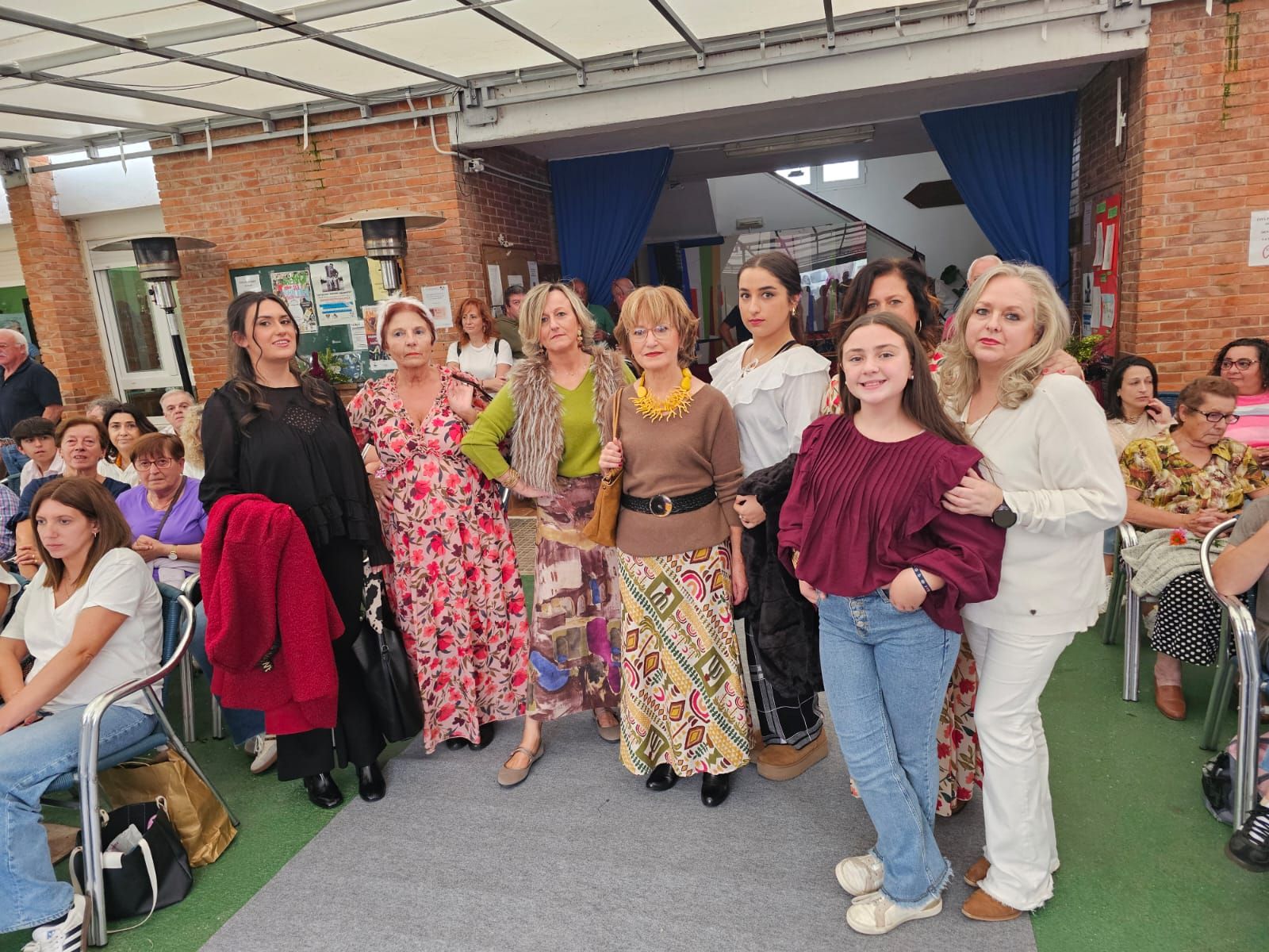 En imágenes, el desfile de moda de Poreñu