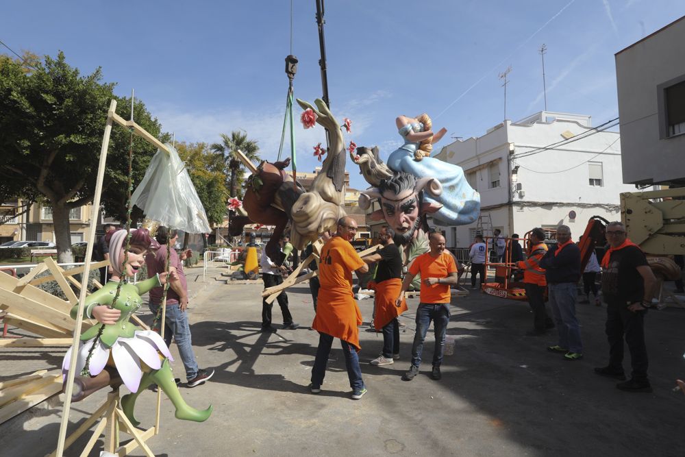 La Falla de la Plaza Rodrigo del Port de Sagunt toma forma