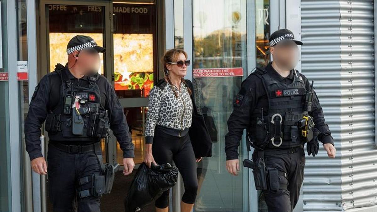 Pamela Gwinnett llegando al Aeropuerto de Manchester