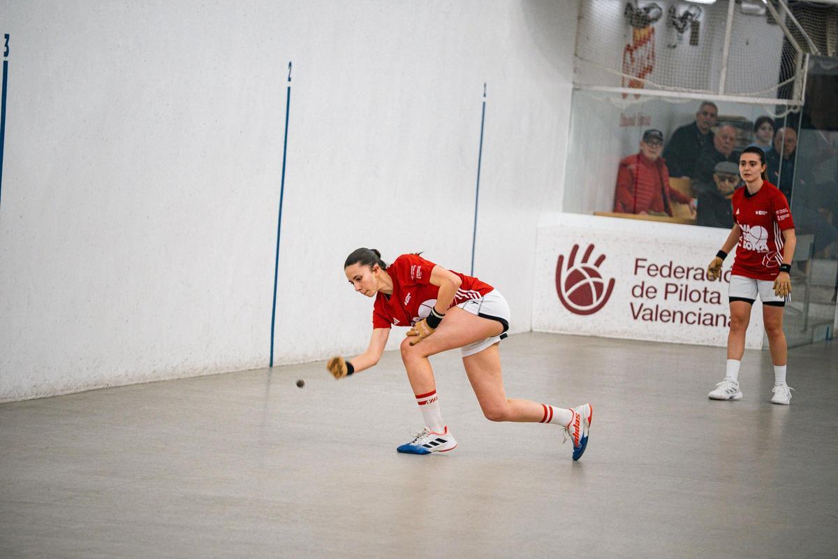 Ana i Isabel, en acció.