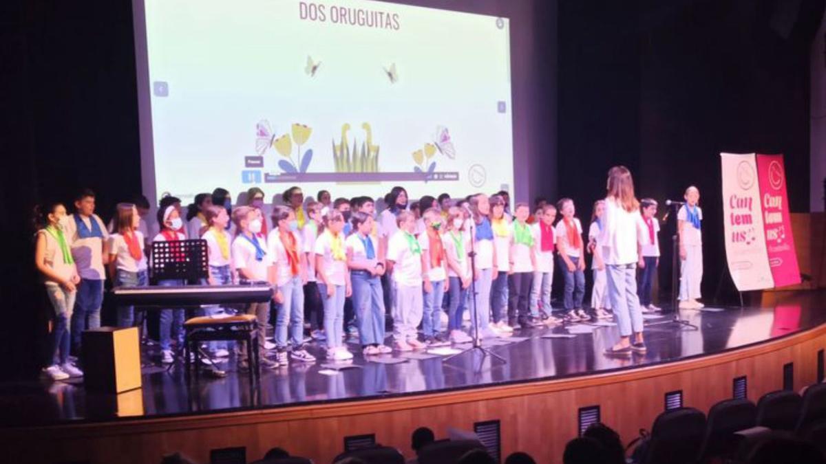 Más de 200 escolares participan en el encuentro de coros Coral Cantemus en Alcantarilla